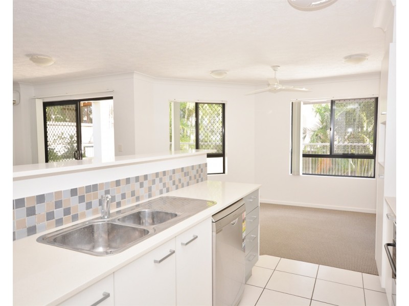 15-17 Lloyd Street, Southport QLD 4215