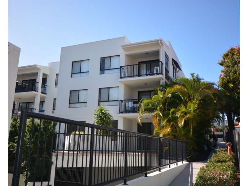 15-17 Lloyd Street, Southport QLD 4215