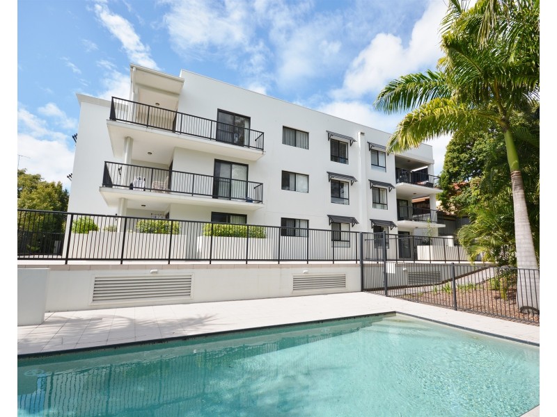 15-17 Lloyd Street, Southport QLD 4215