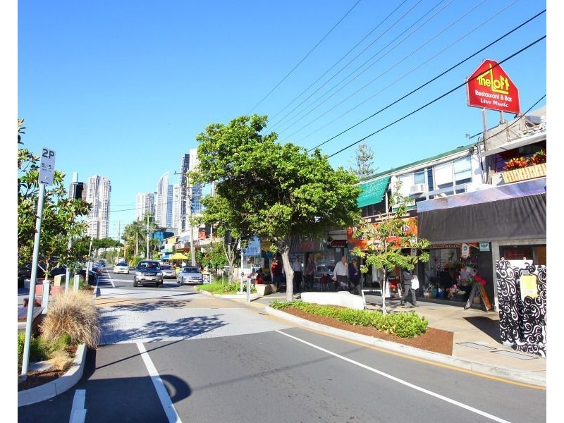 5 Adori Street, Chevron Island QLD 4217