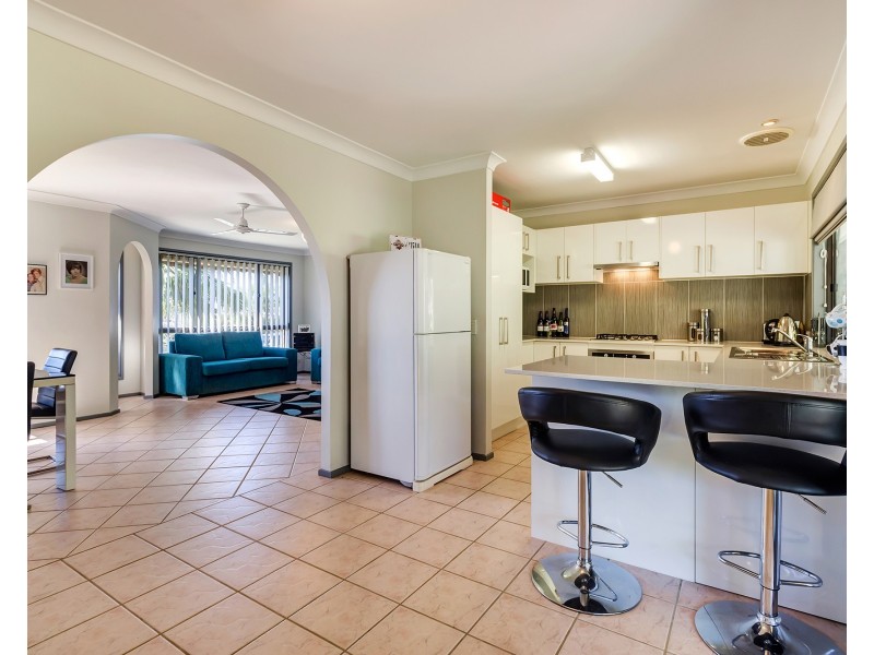 128 Discovery Drive, Helensvale QLD 4212