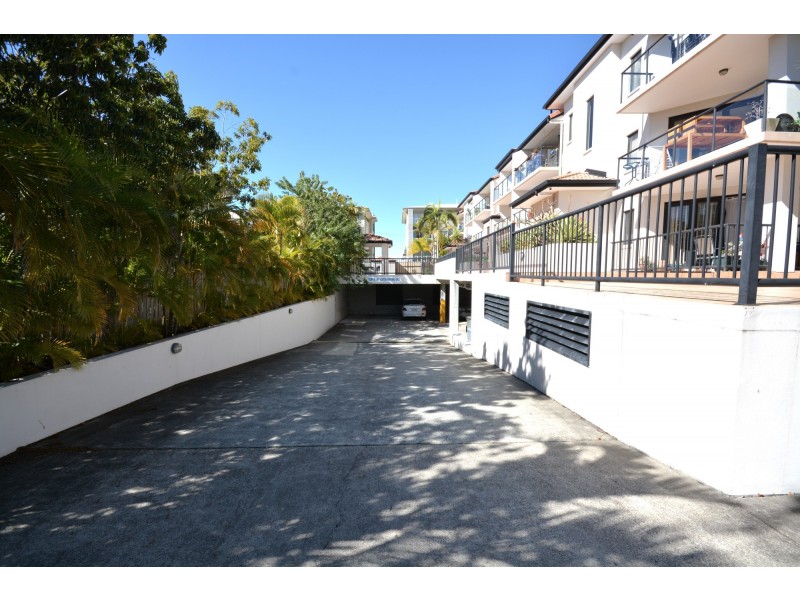 6/8-10 Lloyd Street, Southport QLD 4215