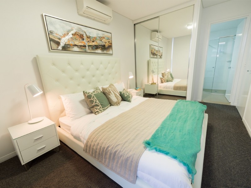 6 Aqua Street, Southport QLD 4215