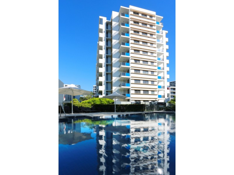 6 Aqua Street, Southport QLD 4215