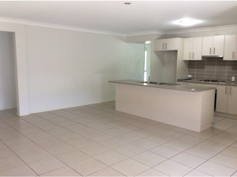 7 Rutherford Circuit, Gilston QLD 4211