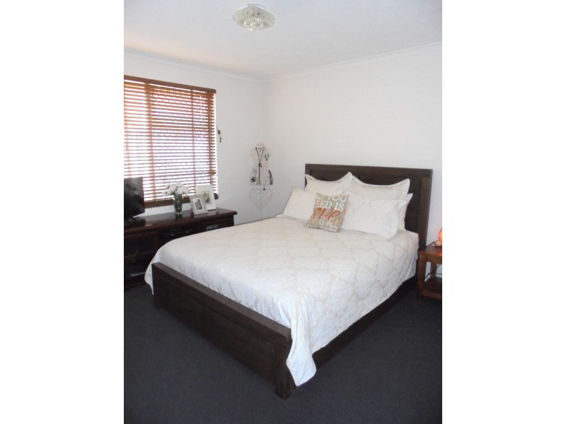 2/210 Scarborough Street, Southport QLD 4215