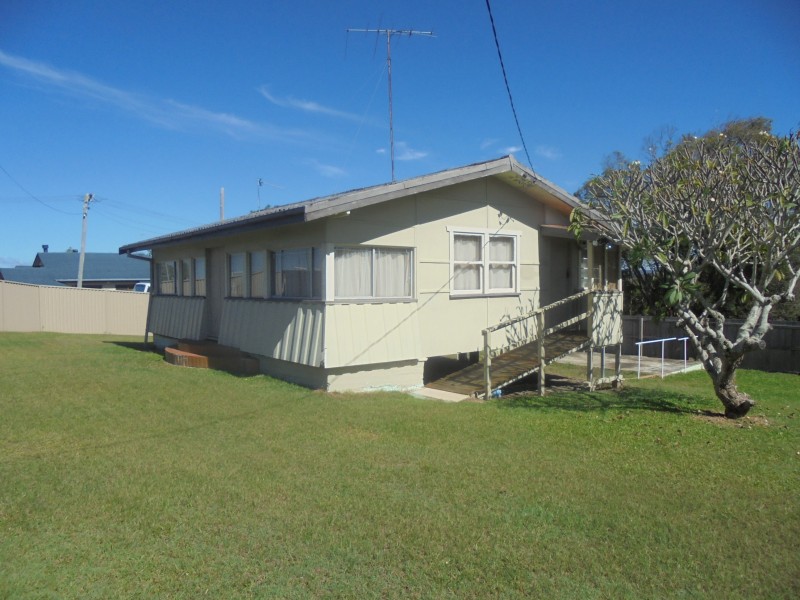 160 Turpin Road, Labrador QLD 4215