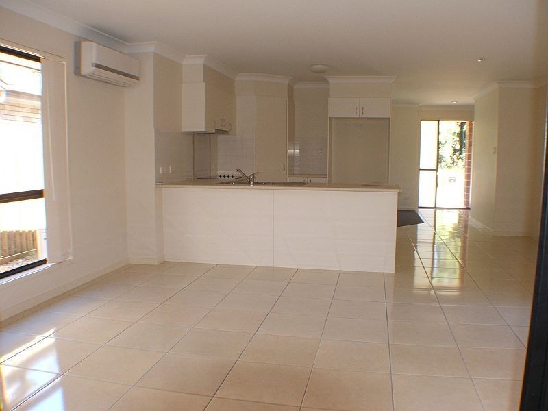 8 Wings Road, Upper Coomera QLD 4209