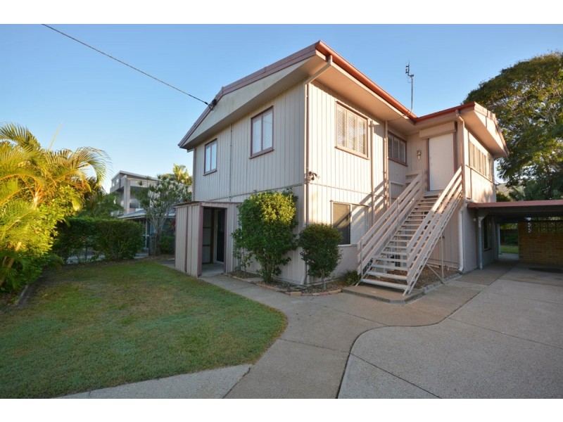 19 Broadwater Street, Runaway Bay QLD 4216