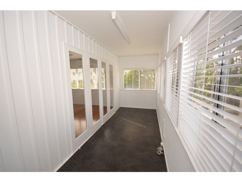 19 Broadwater Street, Runaway Bay QLD 4216