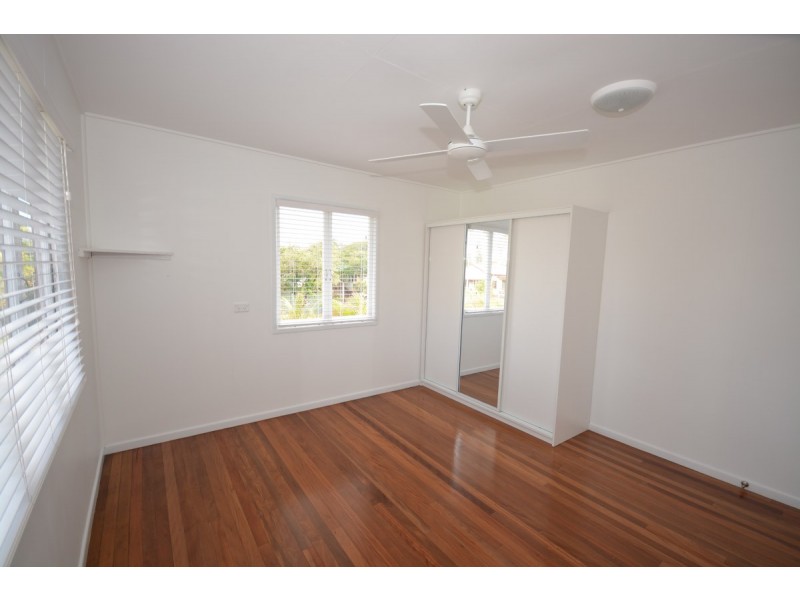 19 Broadwater Street, Runaway Bay QLD 4216