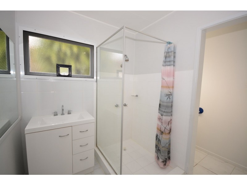 19 Broadwater Street, Runaway Bay QLD 4216
