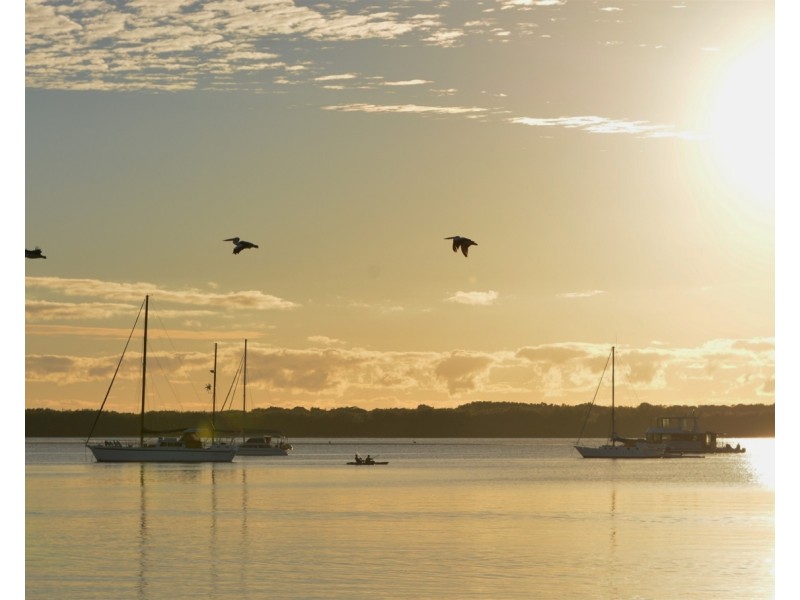 33 Loder Street, Biggera Waters QLD 4216