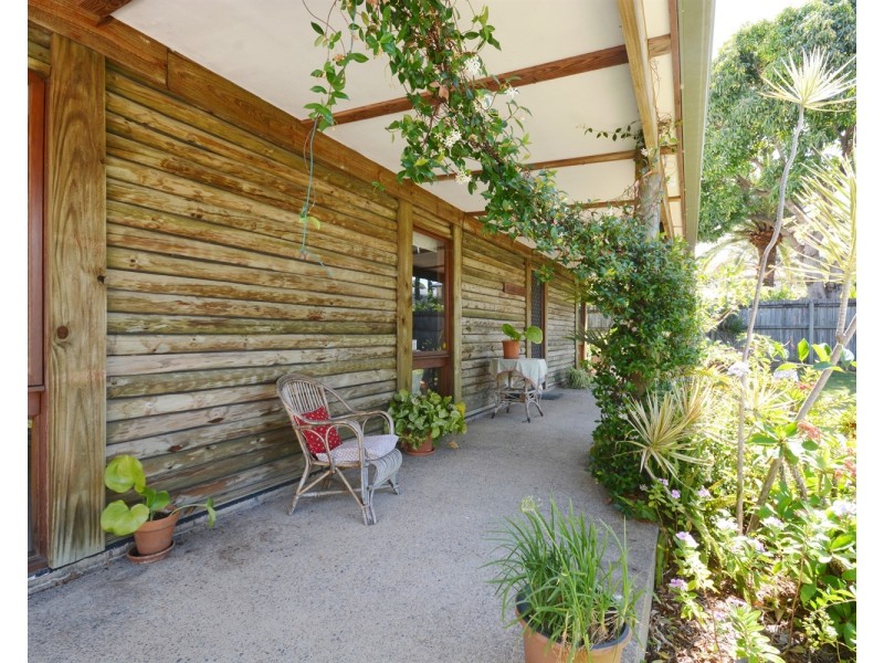 158 Bamboo Avenue, Benowa QLD 4217