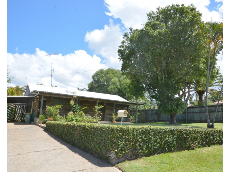 158 Bamboo Avenue, Benowa QLD 4217