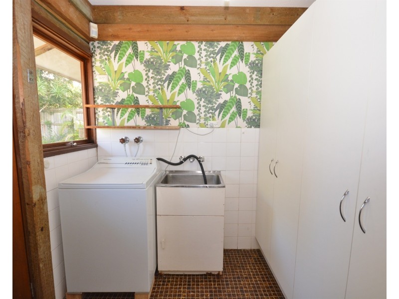 158 Bamboo Avenue, Benowa QLD 4217