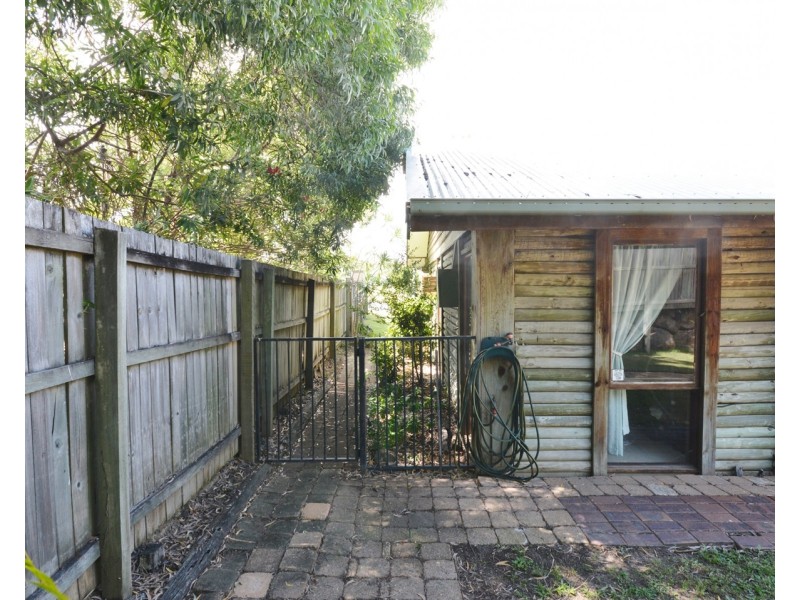 158 Bamboo Avenue, Benowa QLD 4217