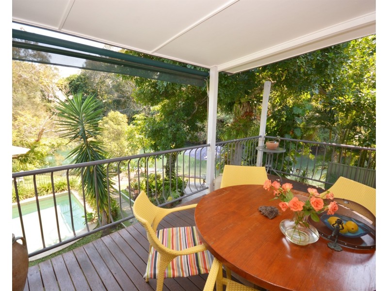 8 Sandy Court, Southport QLD 4215