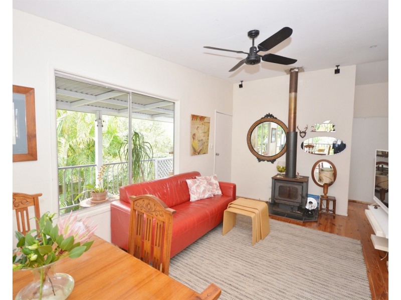 8 Sandy Court, Southport QLD 4215