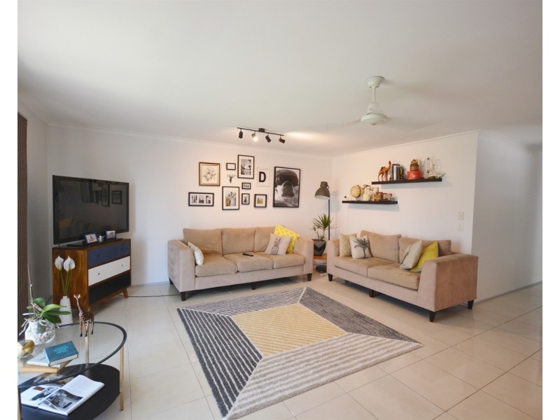 1/38 Binstead Drive, Southport QLD 4215