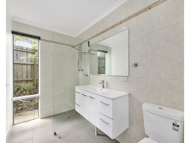 130 Falconer Street, Southport QLD 4215