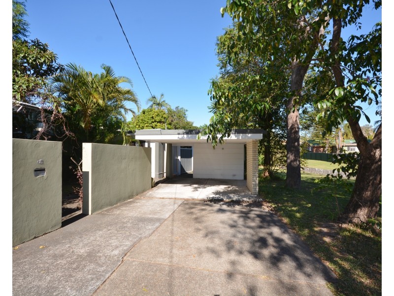 130 Falconer Street, Southport QLD 4215