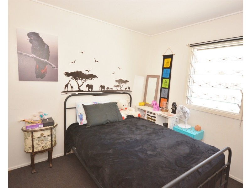 2/107A Frank Street, Labrador QLD 4215