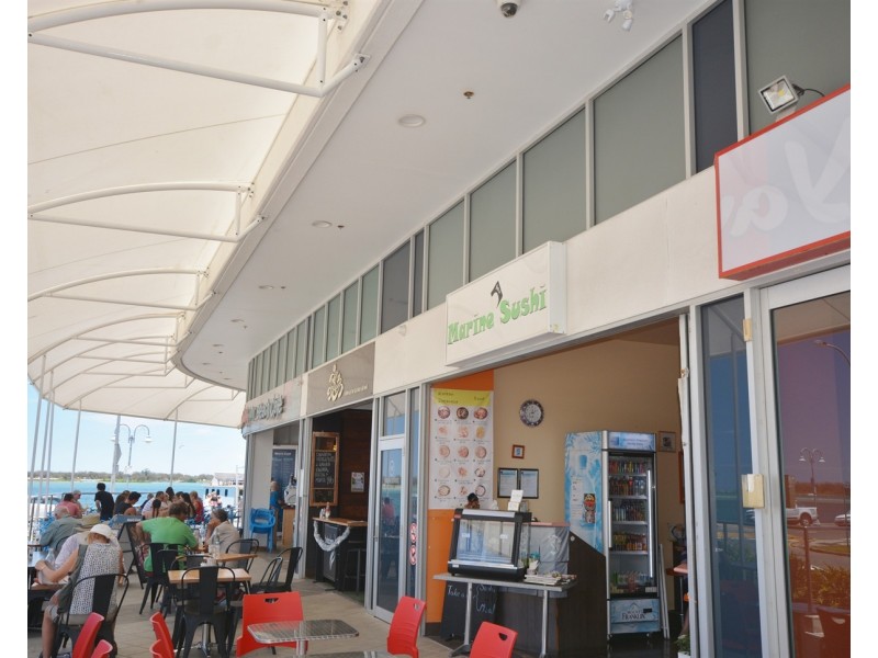 2/107A Frank Street, Labrador QLD 4215