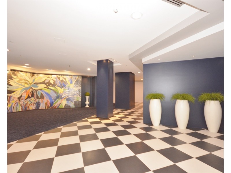 202/105 Scarborough Street, Southport QLD 4215