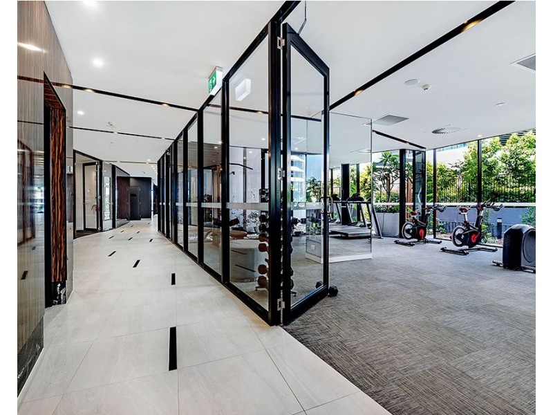 5  Harbourside Court, Biggera Waters QLD 4216