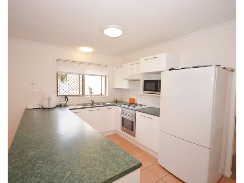 8 Bernini Drive, Coombabah QLD 4216