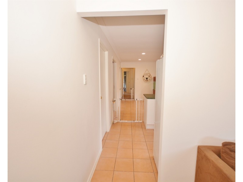 8 Bernini Drive, Coombabah QLD 4216