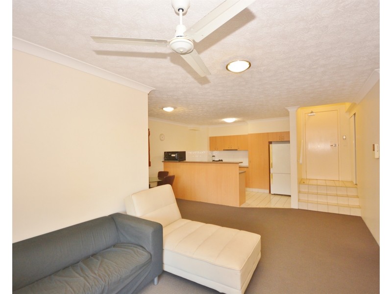 13/52-58  Queen Street, Southport QLD 4215