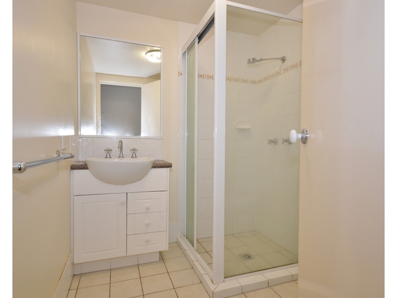 13/52-58  Queen Street, Southport QLD 4215