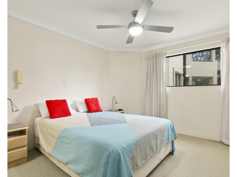 392-398 Marine Parade, Labrador QLD 4215