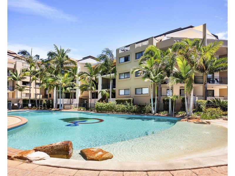 392-398 Marine Parade, Labrador QLD 4215