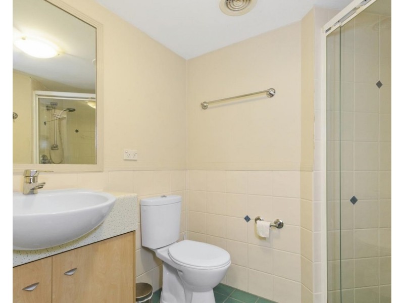 392-398 Marine Parade, Labrador QLD 4215