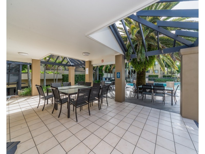 392-398 Marine Parade, Labrador QLD 4215
