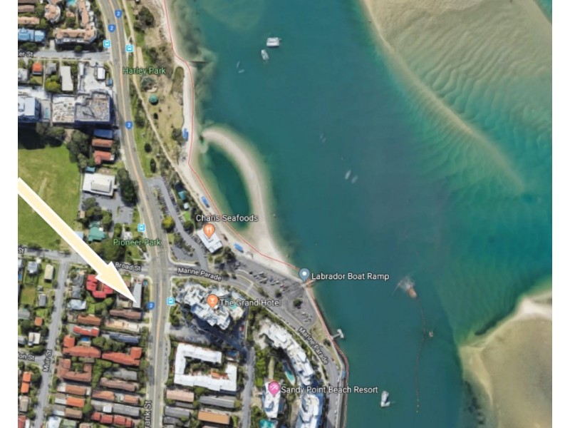 13/2 Broad Street, Labrador QLD 4215