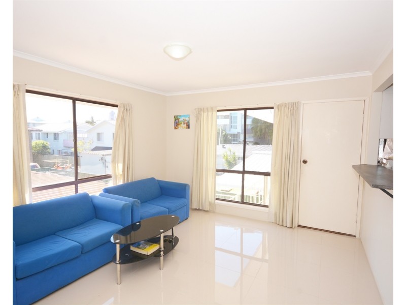 1-4/5 Adori Street, Surfers Paradise QLD 4217