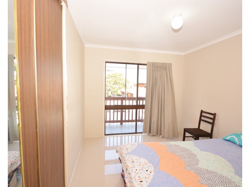 1-4/5 Adori Street, Surfers Paradise QLD 4217