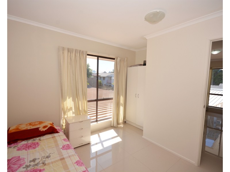 1-4/5 Adori Street, Surfers Paradise QLD 4217