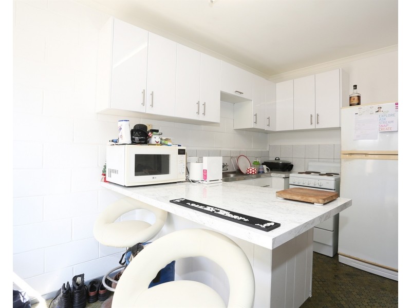 1-4/5 Adori Street, Surfers Paradise QLD 4217