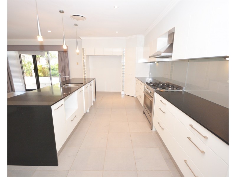 8 Pacha Close, Coomera QLD 4209