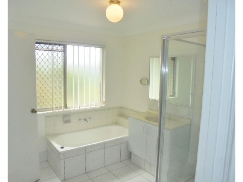 72/601 Pine Ridge Road, Biggera Waters QLD 4216