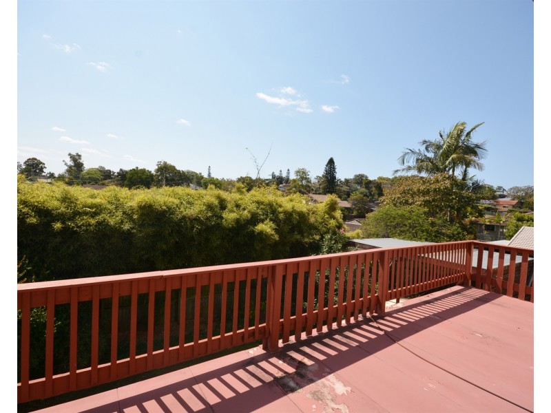 9 Jarmo Crescent, Southport QLD 4215