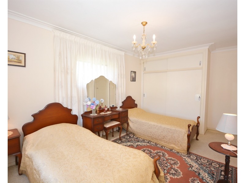 9 Jarmo Crescent, Southport QLD 4215