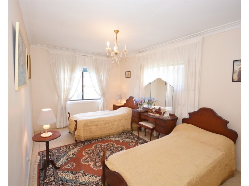 9 Jarmo Crescent, Southport QLD 4215