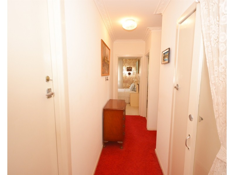 9 Jarmo Crescent, Southport QLD 4215