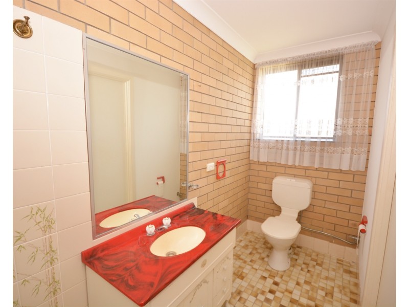 9 Jarmo Crescent, Southport QLD 4215